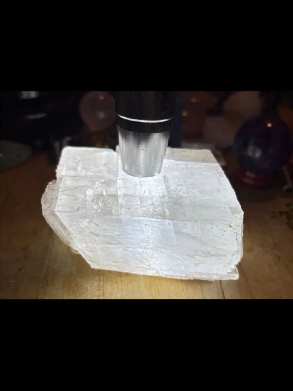 Optical Calcite Freeform HQ with Rainbows